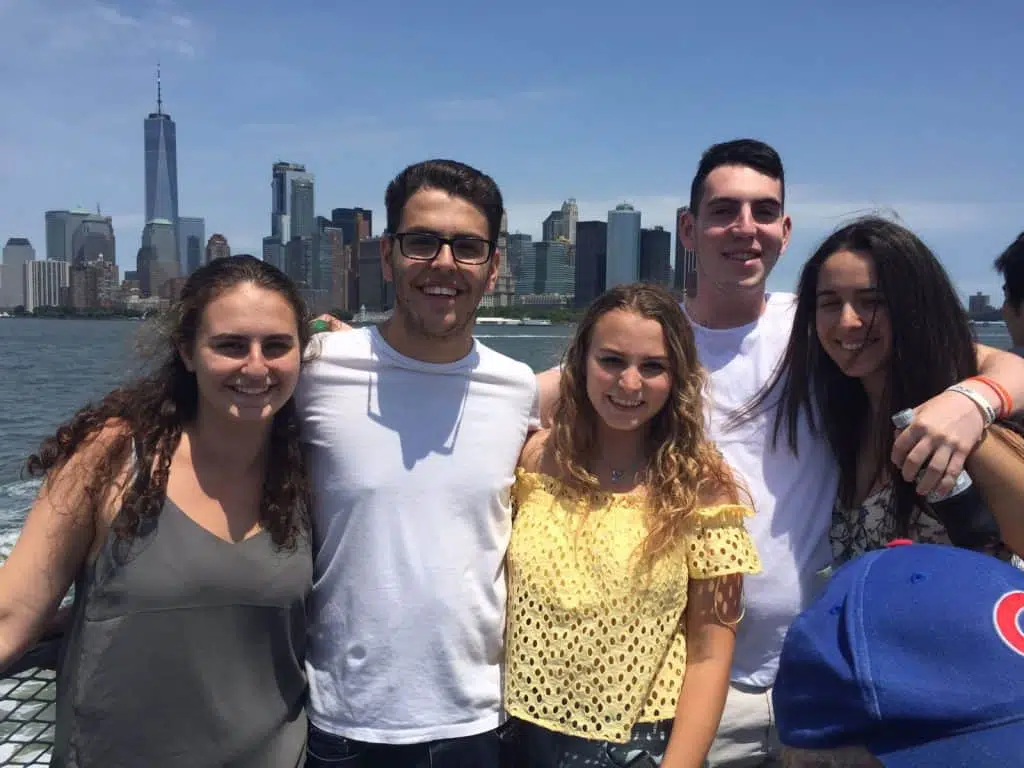 The Best Places To Spend Shabbat 6 Ny (2)