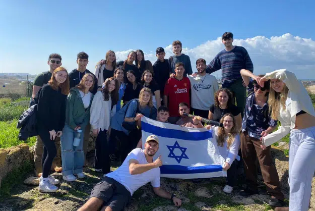 The Aardvark Monthly - August 2025 33 Gap year in israel - aardvarkisrael